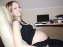 Бременна жена в момент на релакс